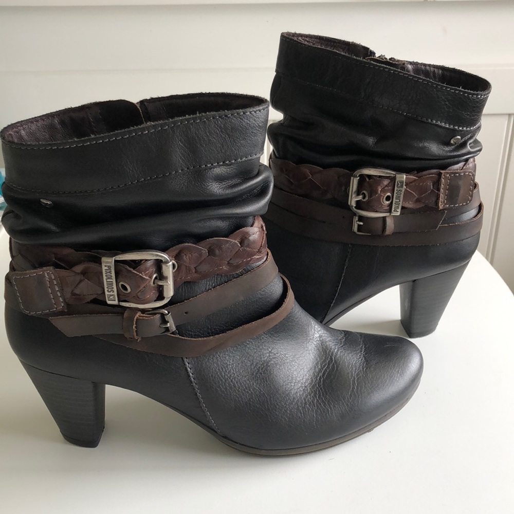 Pikolinos Black With Brown Trim Leather Booties Sz 9.5